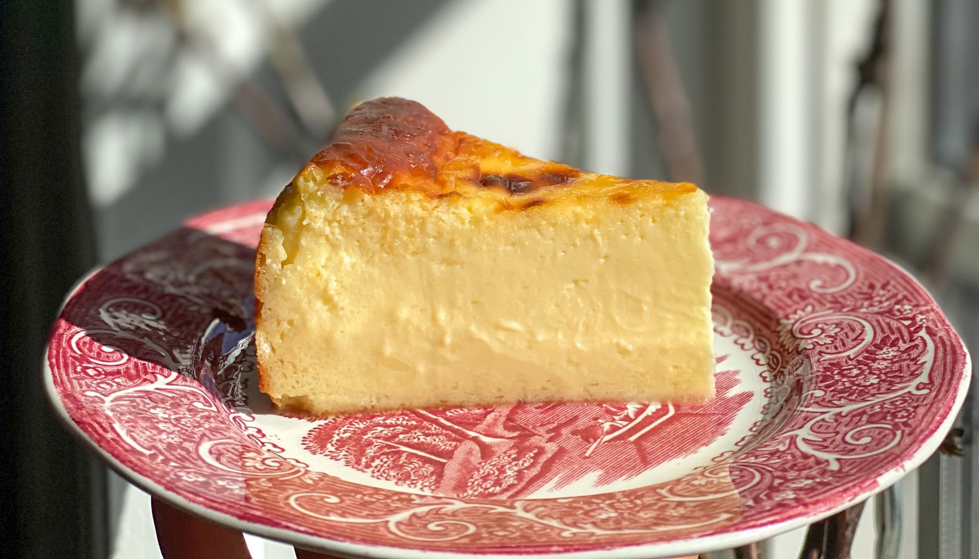 https://withcherryontop.com/wp-content/uploads/2020/06/basque-cheesecake-4.jpg