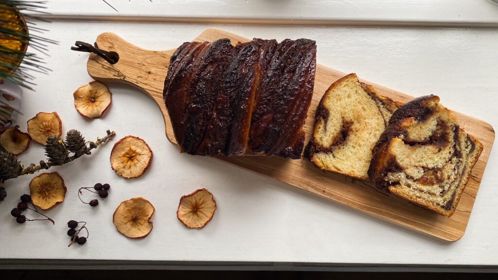 no-knead Christmas babka with hazelnut and orange