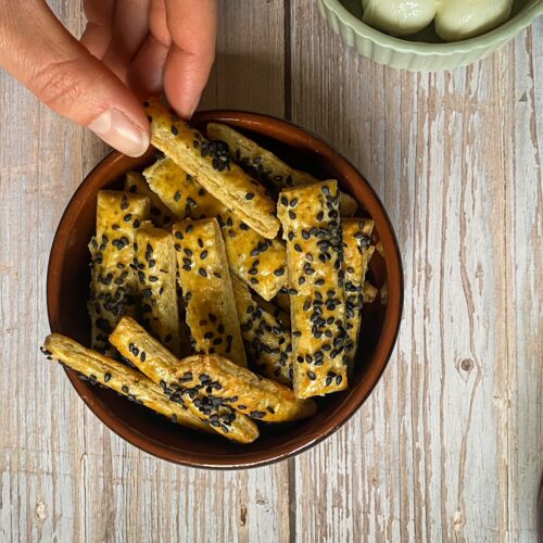 sourdough discard cheese crackers